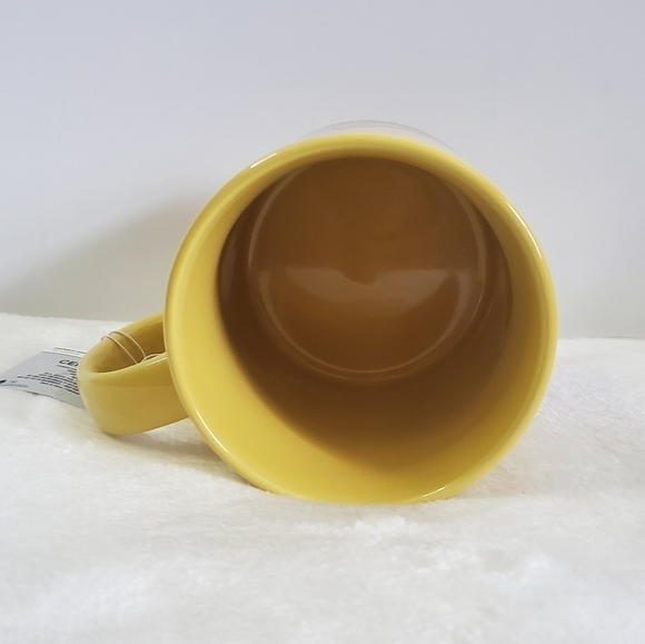 Disney Star Wars The Mandalodrian Yellow Brown Ceramic Mug 20 Oz NWT - Picture 6 of 10